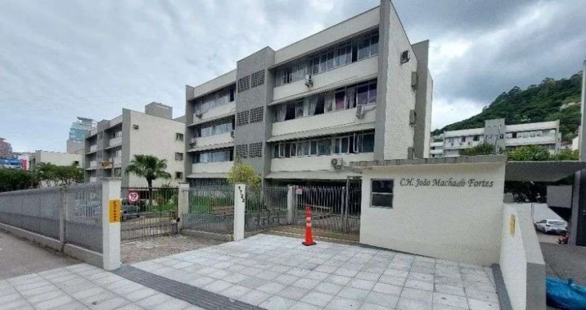 Apartamento com 3 quartos para alugar na Avenida Mauro Ramos, 1320, Centro, Florianópolis