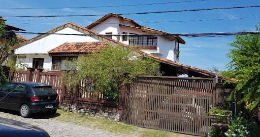 Casa com 7 dormitórios à venda, 430 m² por R$ 1.370.000,00 - Camboinhas - Niterói/RJ