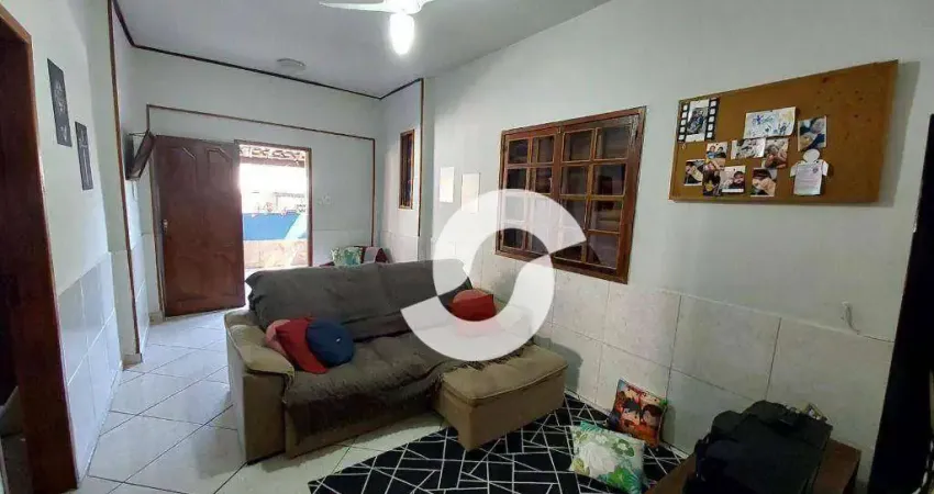 Casa com 3 dormitórios à venda, 360 m² por R$ 330.000,00 - Santa Catarina - São Gonçalo/RJ