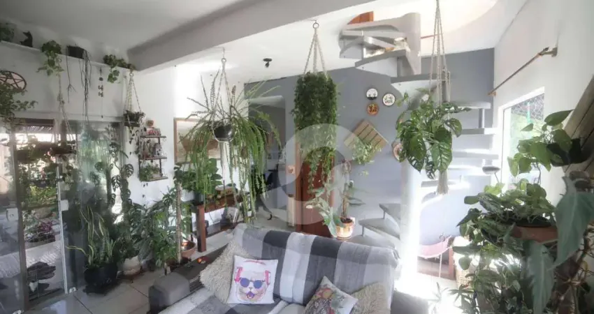 Casa à venda, 195 m² por R$ 700.000,00 - Baldeador - Niterói/RJ