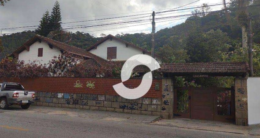Casa com 3 dormitórios à venda, 318 m² por R$ 2.500.000,00 - Bom Retiro - Teresópolis/RJ