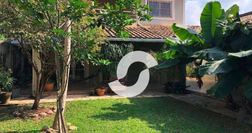 Linda e completa casa dúplex, entre as montanhas e as praias!