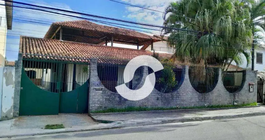 Casa com 3 dormitórios à venda, 353 m² por R$ 870.000,00 - Serra Grande - Niterói/RJ