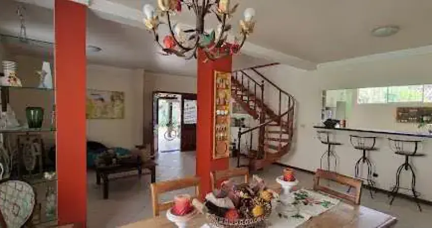 Casa com 4 dormitórios à venda, 225 m² por R$ 1.300.000,00 - Itaipu - Niterói/RJ
