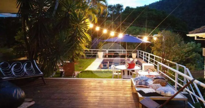 Casa à venda, 392 m² por R$ 1.750.000,00 - Itaipu - Niterói/RJ
