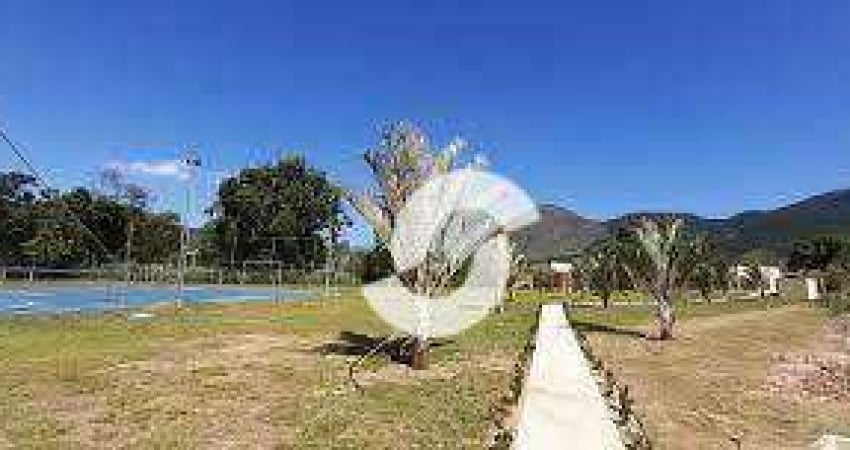 Terreno à venda, 401 m² por R$ 110.000,00 - Ubatiba - Maricá/RJ