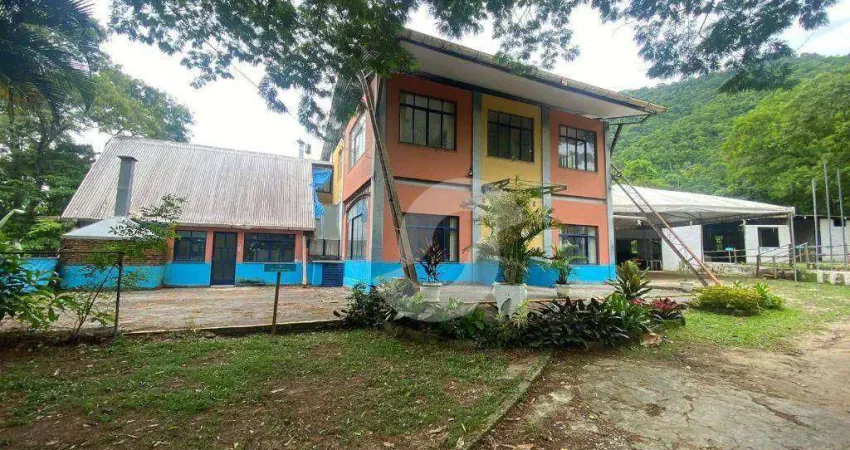 Chácara com 5 dormitórios à venda, 8000 m² por R$ 2.500.000,00 - Engenho do Mato - Niterói/RJ