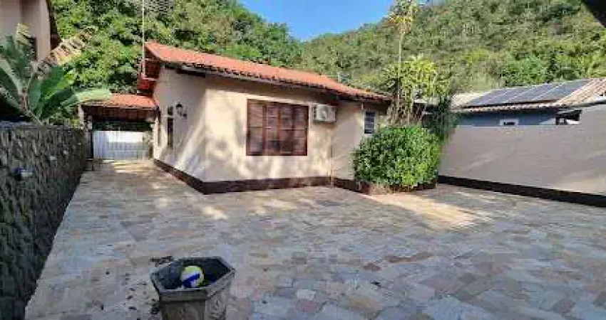 Casa com 3 quartos à venda na Rua Jornalista Ary Guanabara, 108, Santo Antônio, Niterói