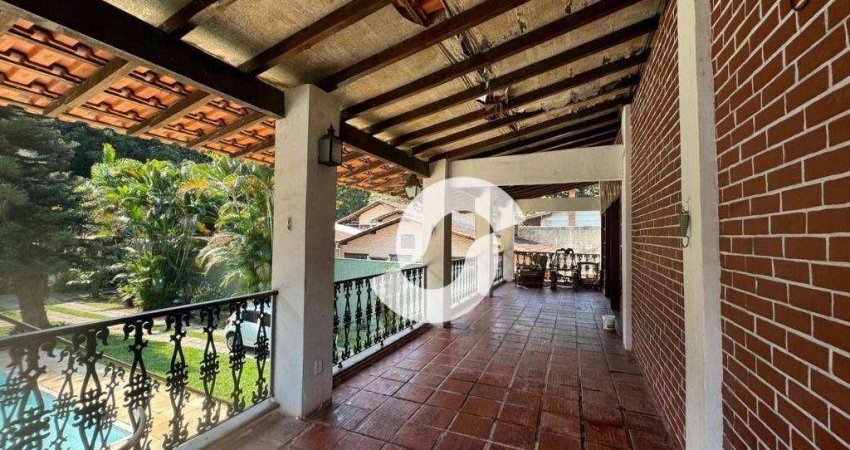Casa com 5 dormitórios à venda, 227 m² por R$ 790.000,00 - Pendotiba - Niterói/RJ