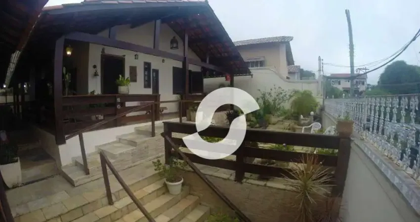Casa com 2 dormitórios à venda, 271 m² por R$ 1.000.000,00 - Badu - Niterói/RJ