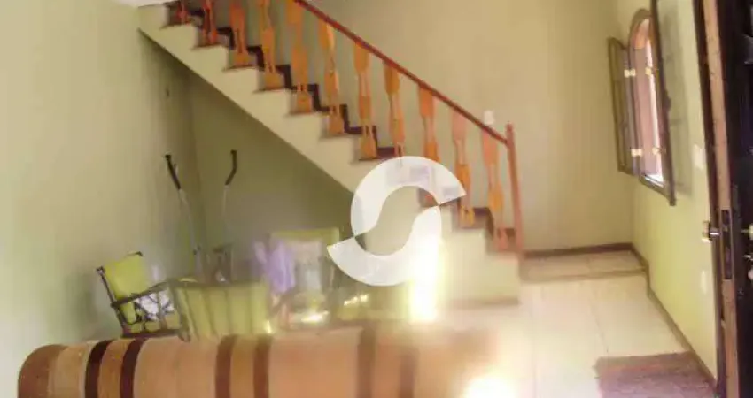 Casa com 3 dormitórios à venda, 329 m² por R$ 300.000,00 - Engenho Pequeno - São Gonçalo/RJ