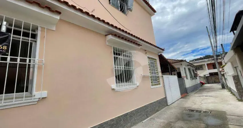 Oportunidade incrível para você! Casa de vila térrea ao lado do Horto  com 2 quartos e 2 vagas, à venda, 104 m² por R$ 370.000 - Fonseca - Niterói/RJ
