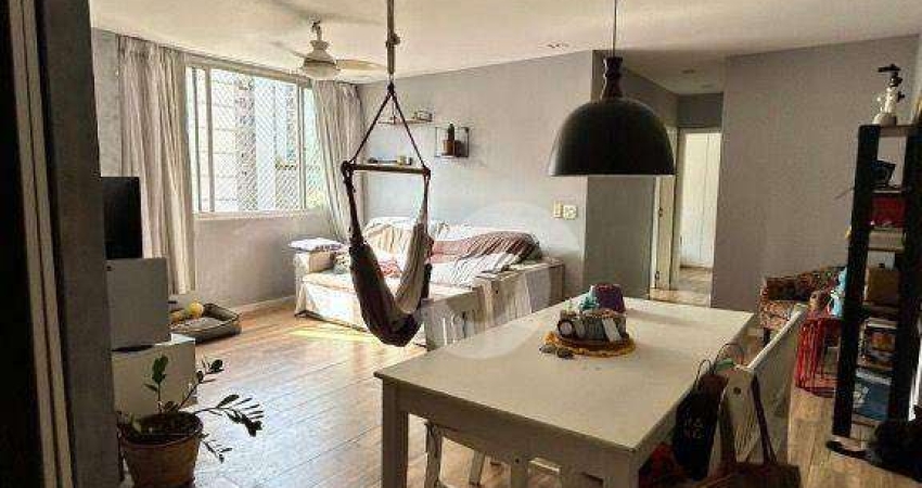 Apartamento todo reformado na melhor localização do bairro do Inga próximo ao MAC e praia das flechas