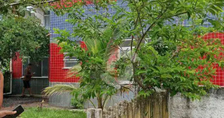 Apartamento com 2 dormitórios à venda, 94 m² por R$ 280.000,00 - Marquês de Maricá - Maricá/RJ