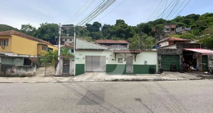 Casa com 4 dormitórios à venda, 660 m² por R$ 570.000,00 - Santa Rosa - Niterói/RJ
