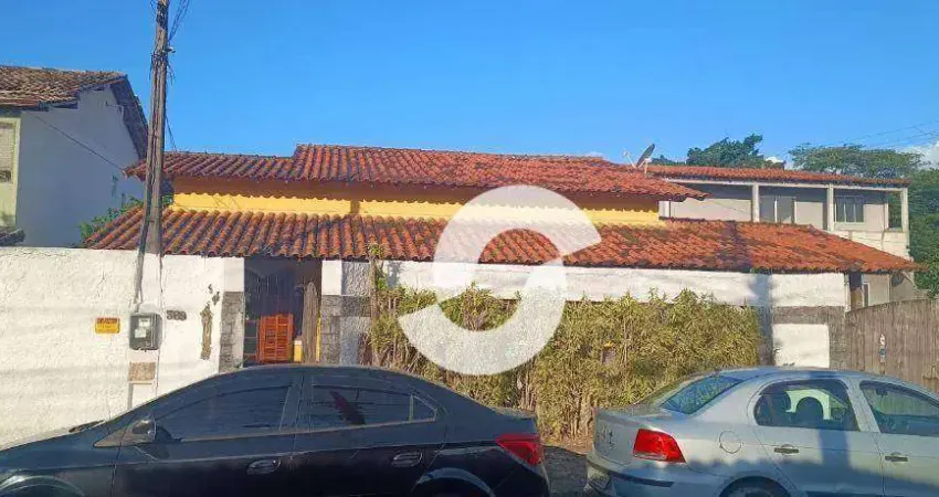 Casa com 5 dormitórios à venda, 250 m² por R$ 600.000,00 - Itaipu - Niterói/RJ
