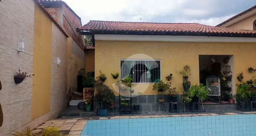 Casa 3 quartos com  300 m² à venda por R$ 750.000 - Trindade - São Gonçalo/RJ