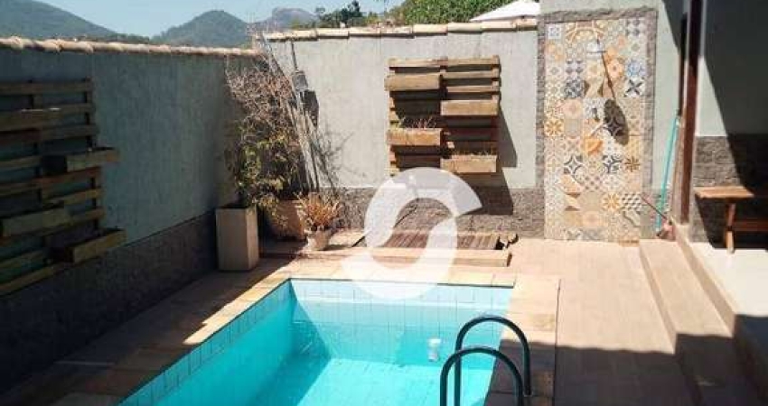 Casa com piscina e placas solares em Pendotiba