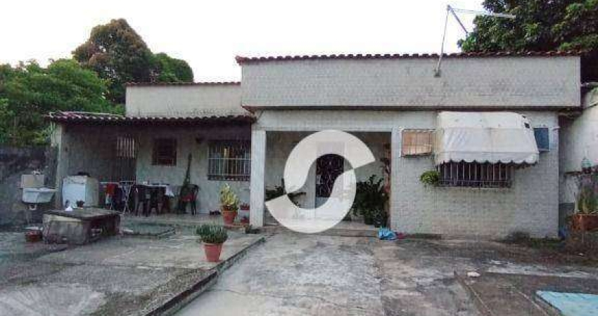Casa à venda, 60 m² por R$ 399.000,00 - Trindade - São Gonçalo/RJ