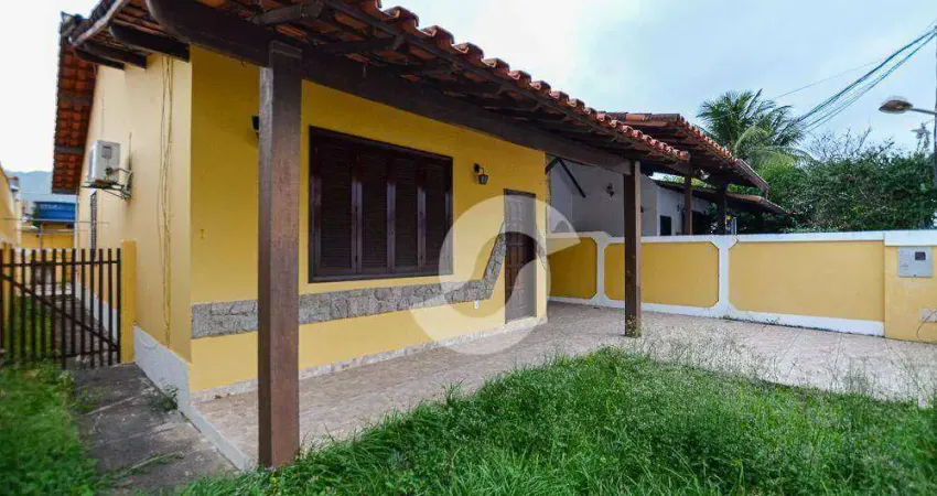 Casa com 3 dormitórios à venda, 243 m² por R$ 750.000,00 - Itaipu - Niterói/RJ