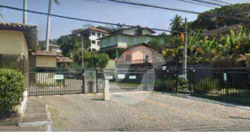 Terreno à venda, 476 m² por R$ 550.000,00 - Pendotiba - Niterói/RJ