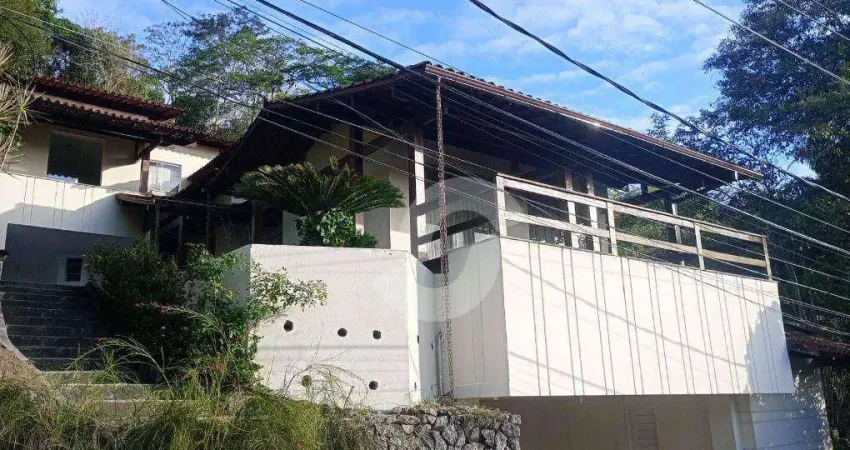 Casa com 4 dormitórios 3 suítes à venda, 339 m² por R$ 950.000 - Pendotiba - Niterói/RJ