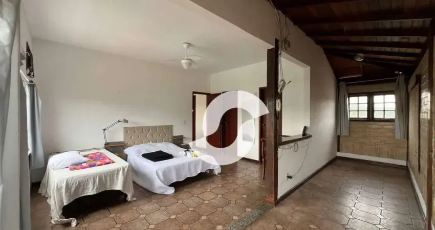 Casa com 3 dormitórios à venda, 300 m² por R$ 1.330.000,00 - Piratininga - Niterói/RJ