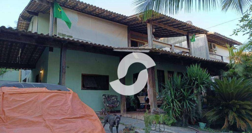 Casa à venda na Avenida José Côrtes Júnior, Itaipu, Niterói