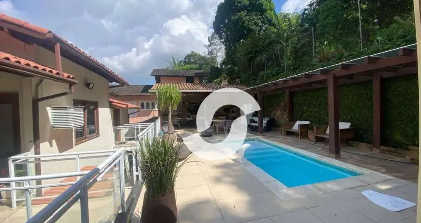 Casa com 3 quartos e área de lazer completa para alugar, terreno de 600 m2 R$ 6000,00 + taxas - Sapê - Niterói/RJ