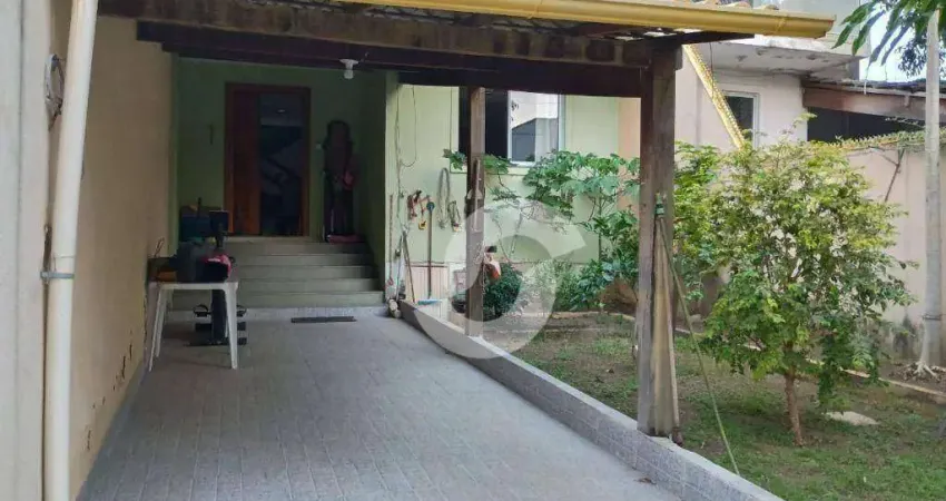 Casa com 3 dormitórios à venda, 136 m² por R$ 490.000,00 - Piratininga - Niterói/RJ