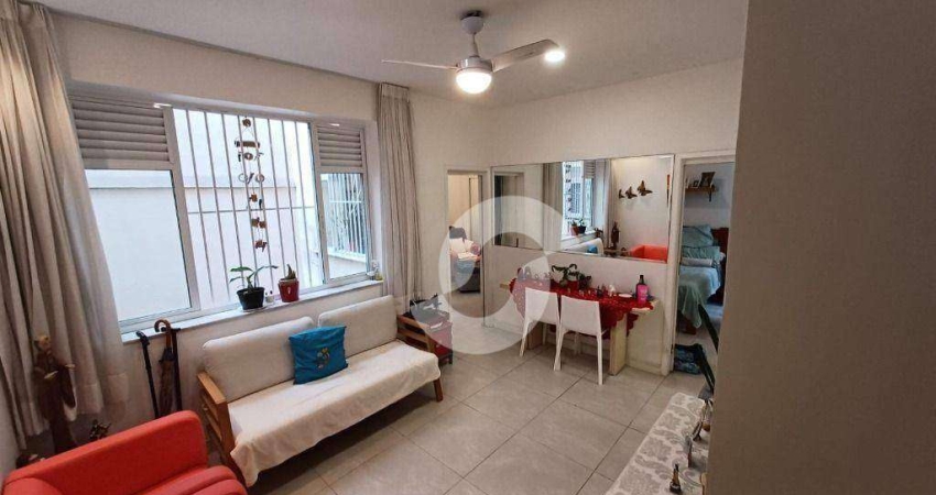 Apartamento  à venda, 64 m² na Gavião Peixoto, por R$ 385.000 - Icaraí - Niterói/RJ