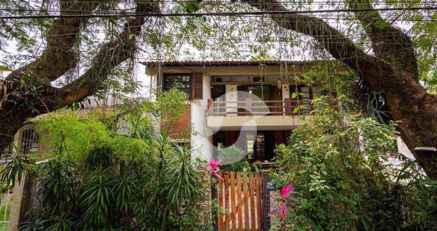 Casa com 3 dormitórios à venda, 266 m² por R$ 795.000,00 - Mata Paca - Niterói/RJ