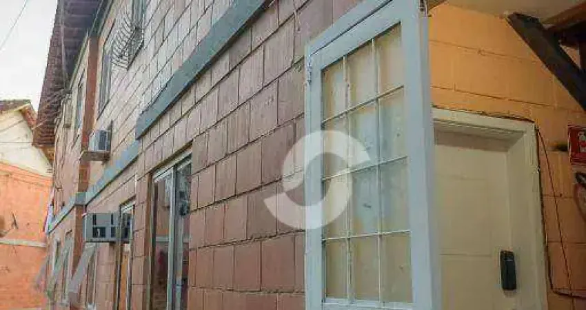 Apartamento com 2 dormitórios à venda, 41 m² por R$ 135.000,00 - Colubande - São Gonçalo/RJ
