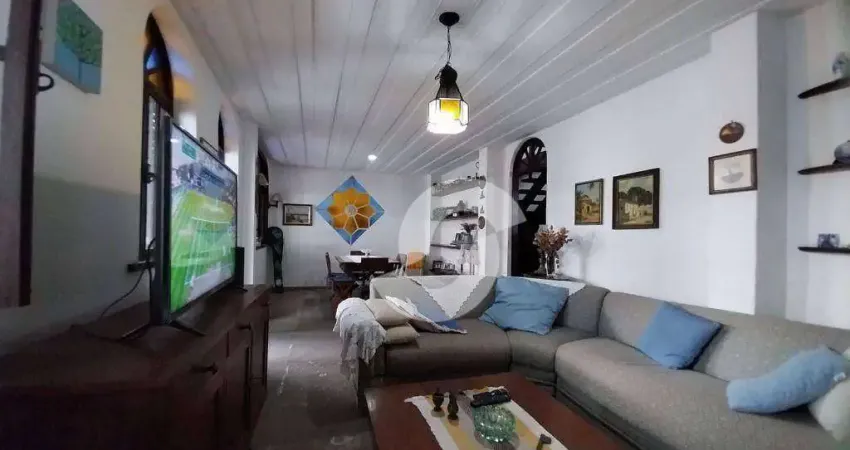 Casa com 3 quartos à venda na Rua Tocantins, 28, São Francisco, Niterói