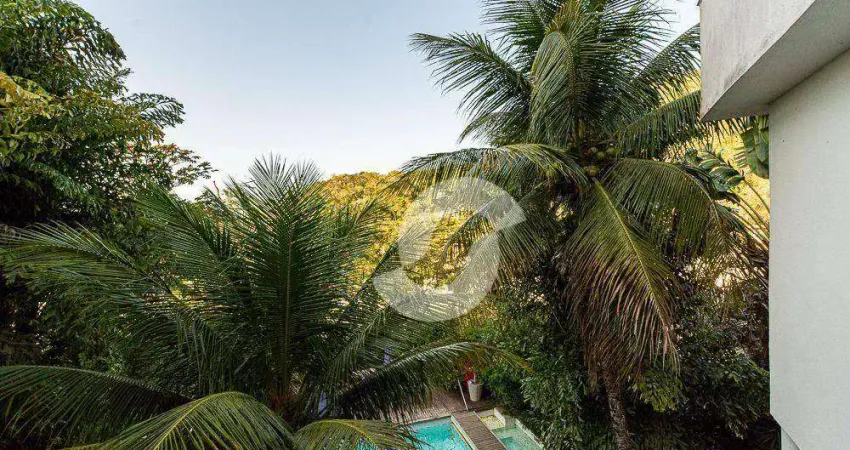 Ubá floresta! linda e decorada casa com visual espetacular!