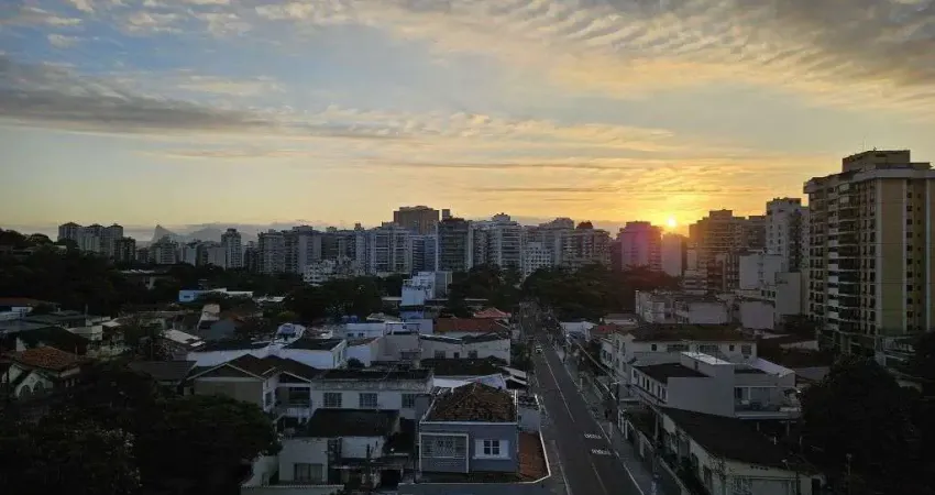 Apartamento com 2 dormitórios à venda, 80 m² por R$ 560.000,00 - Santa Rosa - Niterói/RJ