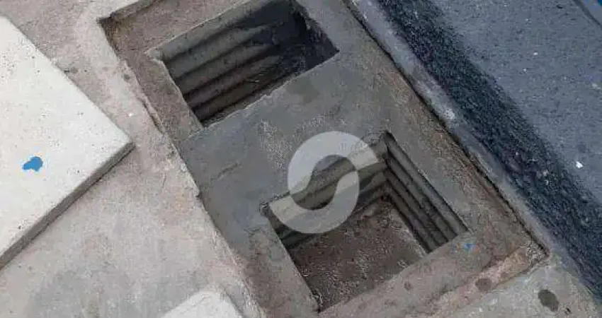 Casa com 2 dormitórios à venda, 91 m² por r$ 180.000 - caramujo - niterói/rj