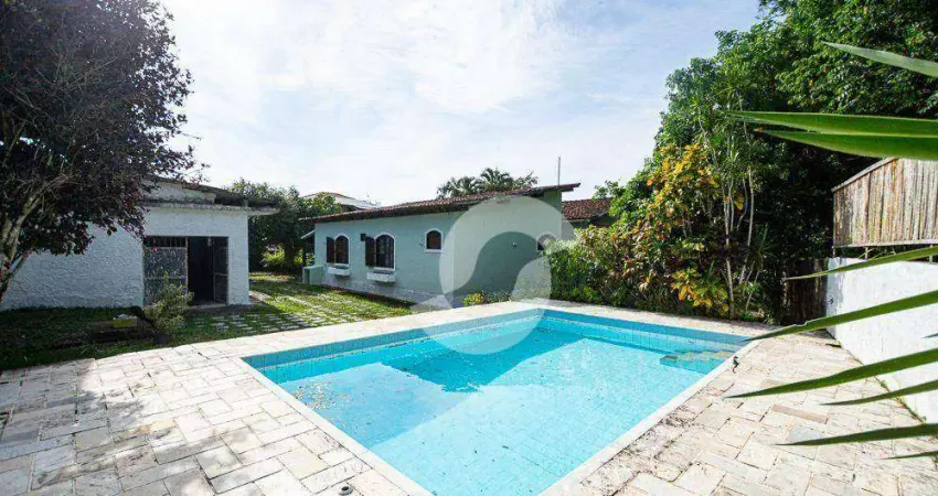 Casa com 2 dormitórios à venda, 170 m² por R$ 690.000,00 - Pendotiba - Niterói/RJ