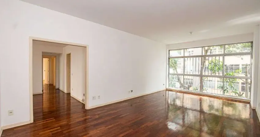 Edifício exclusivo - apenas 8 unidades, 4 quartos,dependência , vaga,primeira quadra - icarai