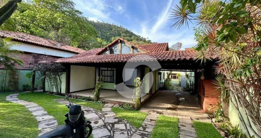 Casa com 5 dormitórios à venda, 200 m² por r$ 2.500.000,00 - itacoatiara - niterói/rj