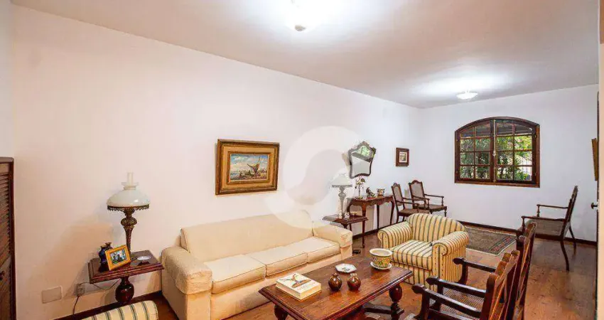 Casa com 3 dormitórios à venda, 154 m² por R$ 890.000,00 - Piratininga - Niterói/RJ