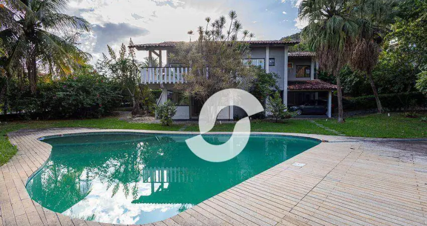Casa com 4 dormitórios à venda, 400 m² por R$ 1.800.000,00 - Piratininga - Niterói/RJ