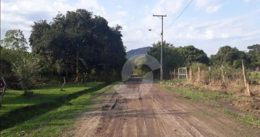 Terreno à venda, 1000 m² por R$ 70.000,00 - Ubatiba - Maricá/RJ