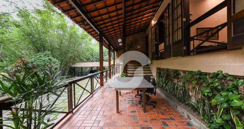Casa com 4 dormitórios à venda, 579 m² por R$ 2.300.000,00 - Pendotiba - Niterói/RJ