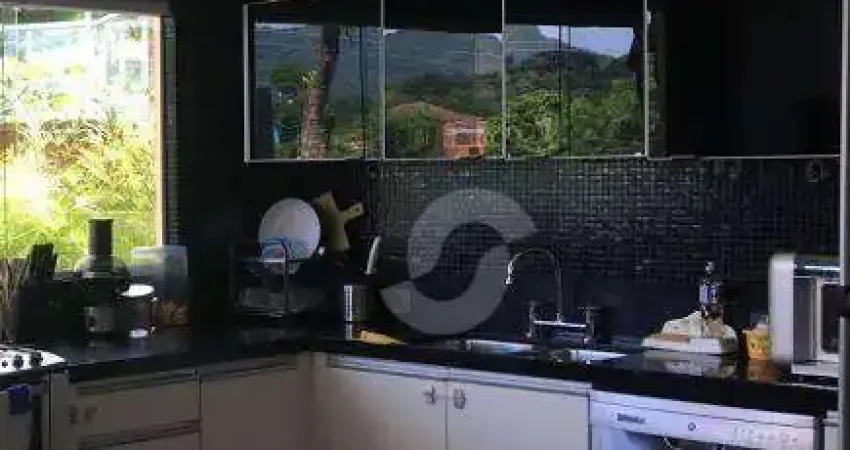 Casa com 4 dormitórios à venda, 510 m² por R$ 790.000,00 - Sape - Niterói/RJ