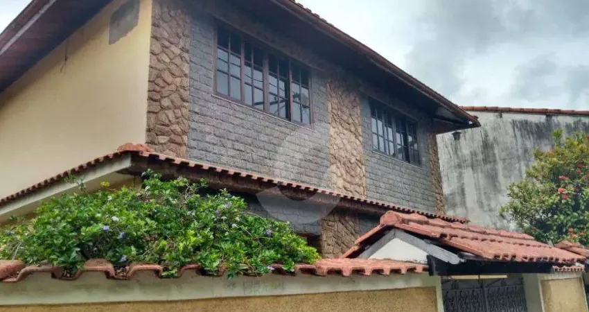 Casa à venda, 230 m² por R$ 598.000,00 - Engenhoca - Niterói/RJ