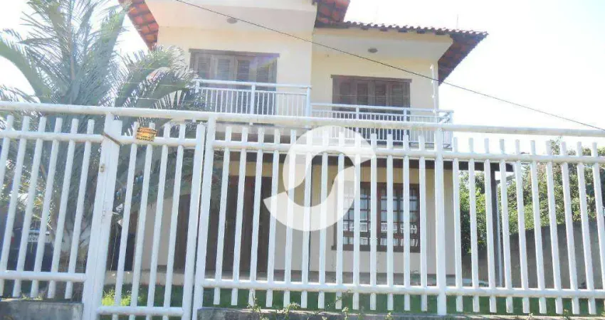 Casa com 3 dormitórios à venda, 268 m² por R$ 790.000,00 - Jacaroá - Maricá/RJ