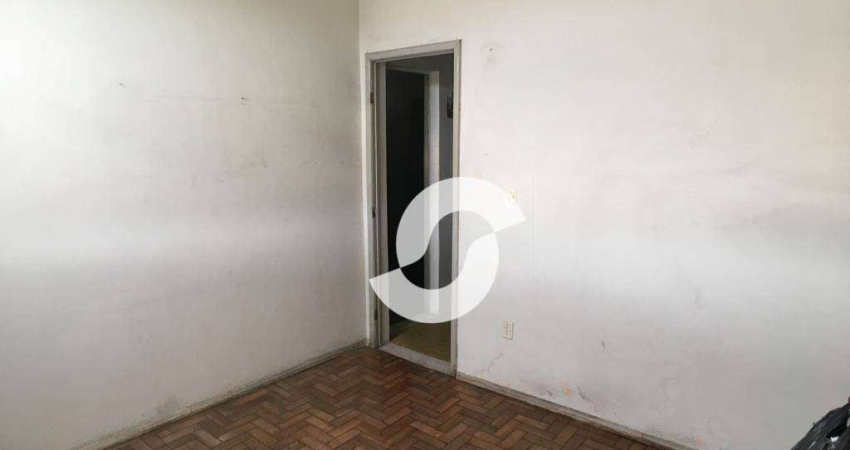 Apartamento com 2 dormitórios à venda, 60 m² por R$ 180.000,00 - Centro - São Gonçalo/RJ