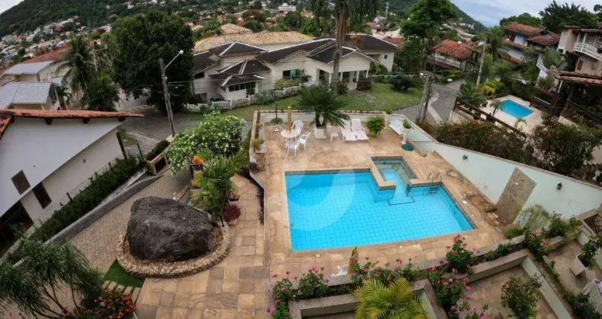 Casa com 4 dormitórios à venda, 437 m² por R$ 2.350.000,00 - Itaipu - Niterói/RJ
