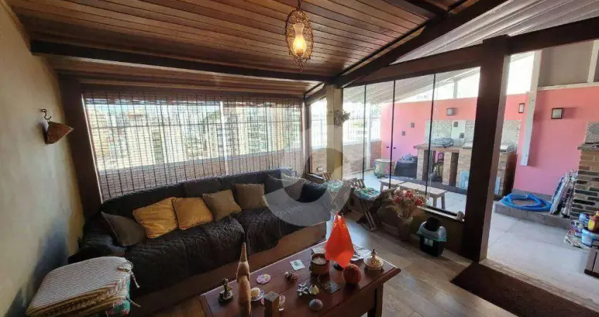 Cobertura tríplex, 3 dormitórios, suíte lavabo, 2 vagas